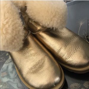 Golden Uggs